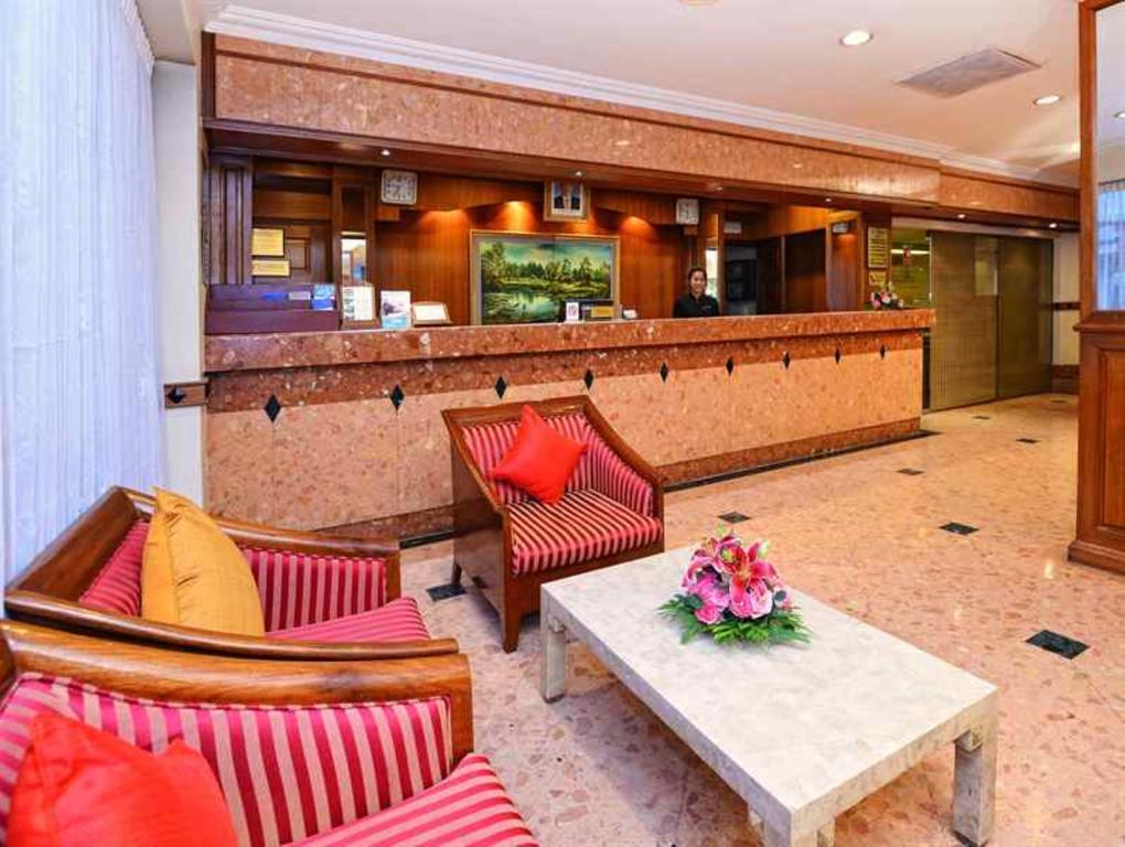 Holiday Villa Hotel City Centre Phnom Penh Ngoại thất bức ảnh