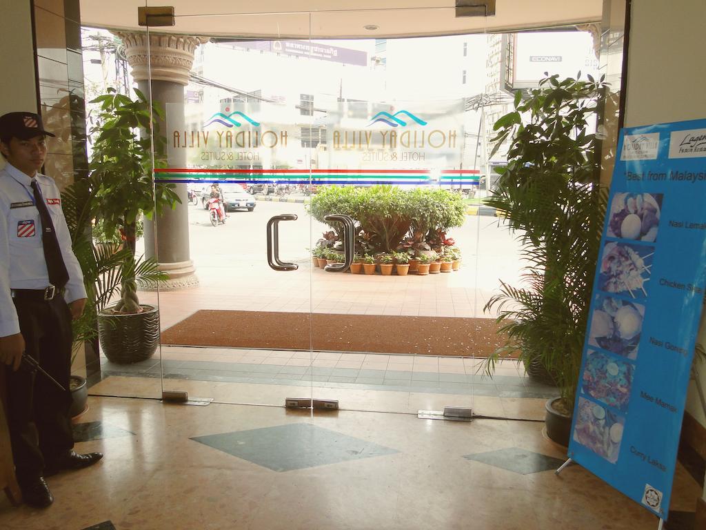 Holiday Villa Hotel City Centre Phnom Penh Ngoại thất bức ảnh