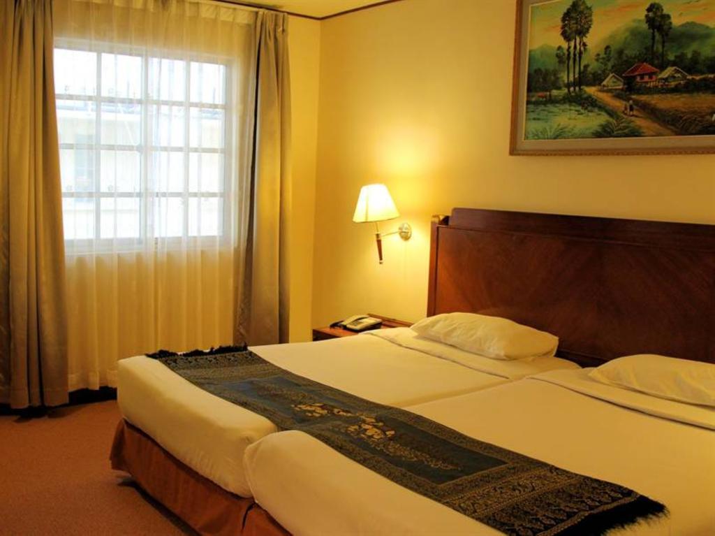 Holiday Villa Hotel City Centre Phnom Penh Phòng bức ảnh